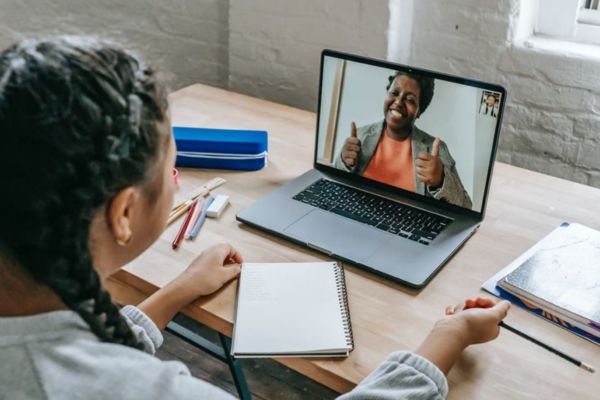 Como um Curso Profissionalizante pode garantir seu primeiro emprego.
